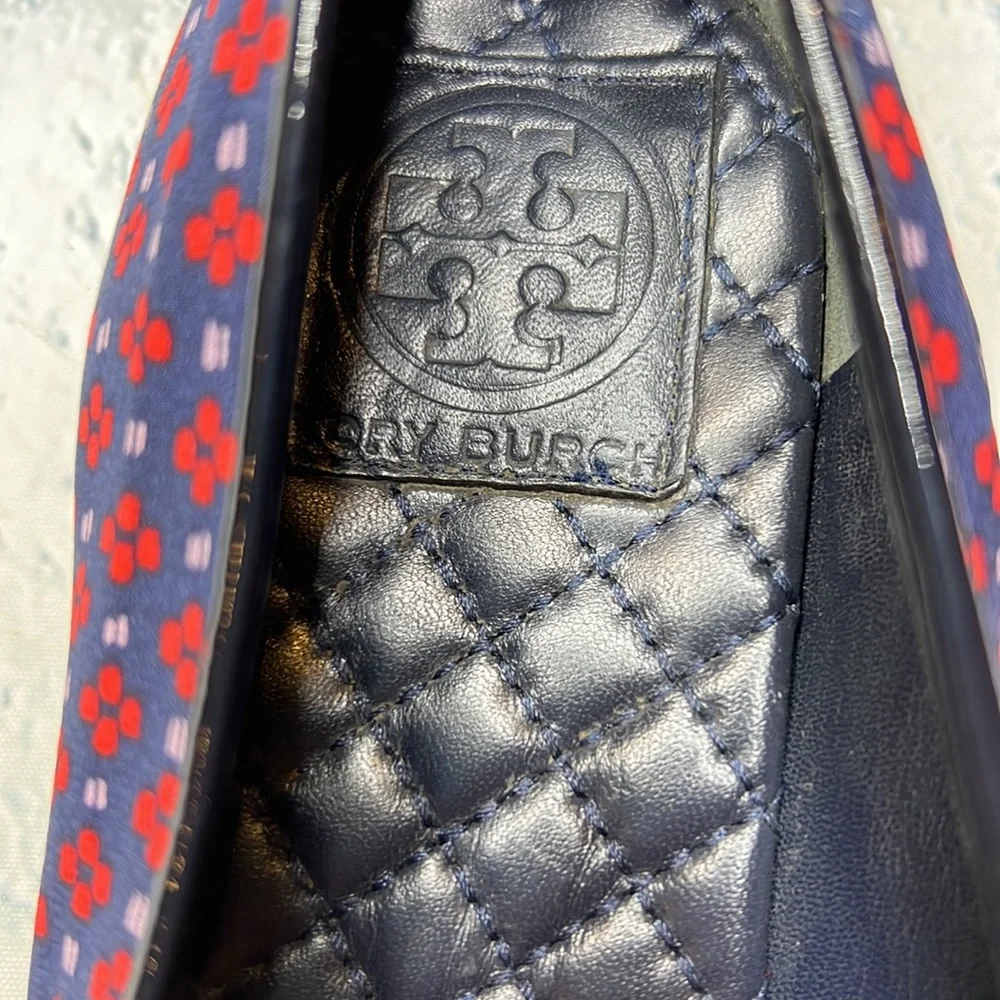 Tory Burch guc size